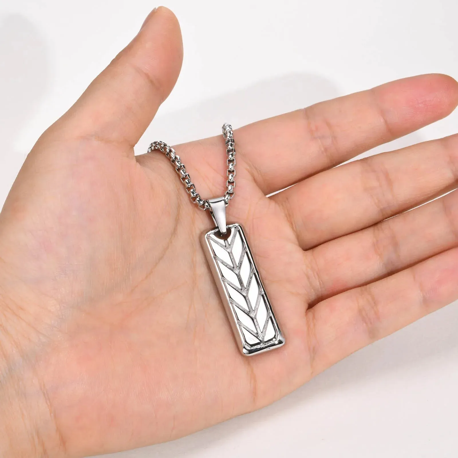 New Fashion Geometric Necklaces for Men