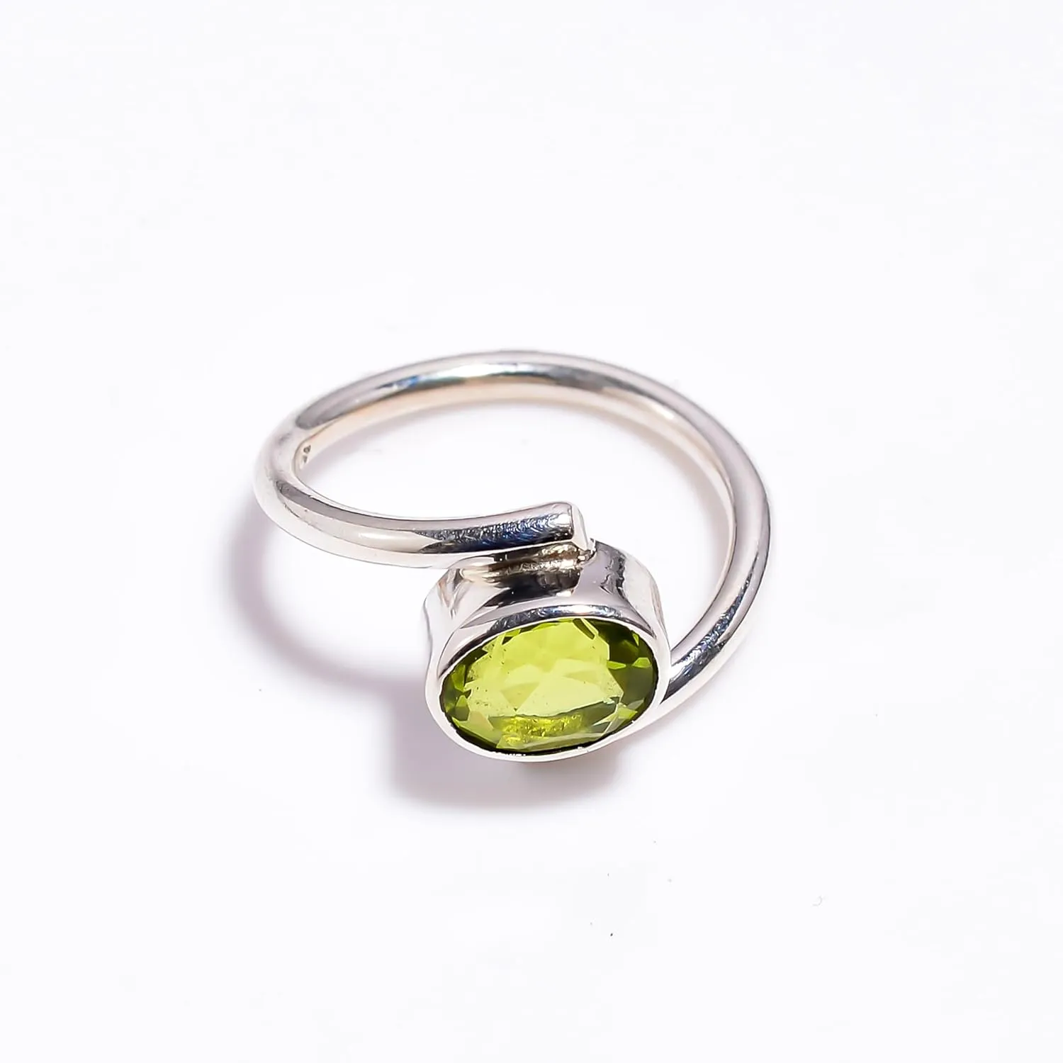 Peridot Stone Ring, 925 Sterling Silver Ring, Natural Gemstone Ring Handmade Statement Ring For Women and Girls, Christmas Gift For her, Promise Ring, Minimalist Ring (Ring Size US 7)