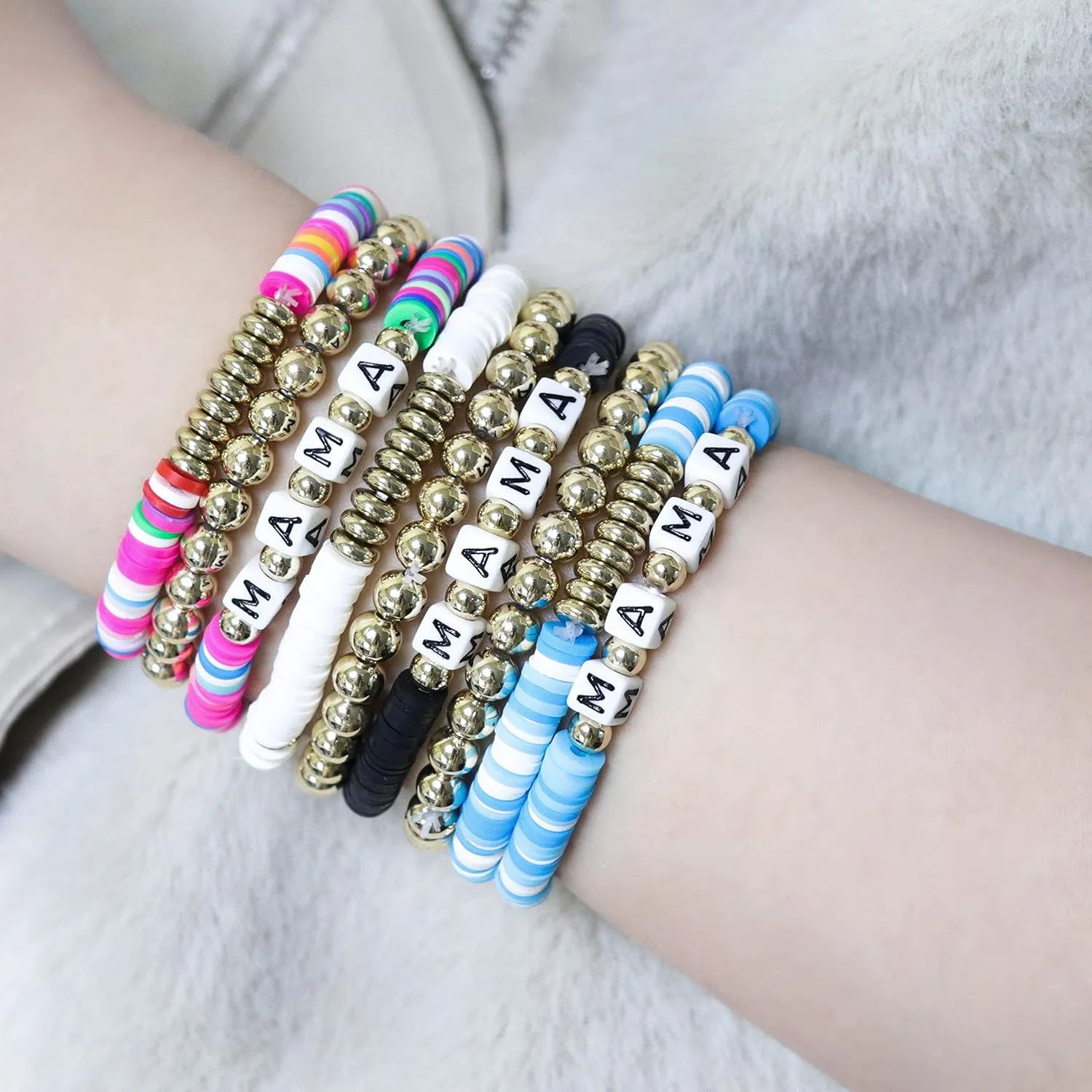 Pingyongchang 9 Pcs MAMA Heishi Bracelet Set Stackable Heishi Clay Beaded Stretch Surfer Bracelet Summer Beach Elastic Layering Bracelets for Women Mother Thanksgiving Mother's Day Gifts Jewelry