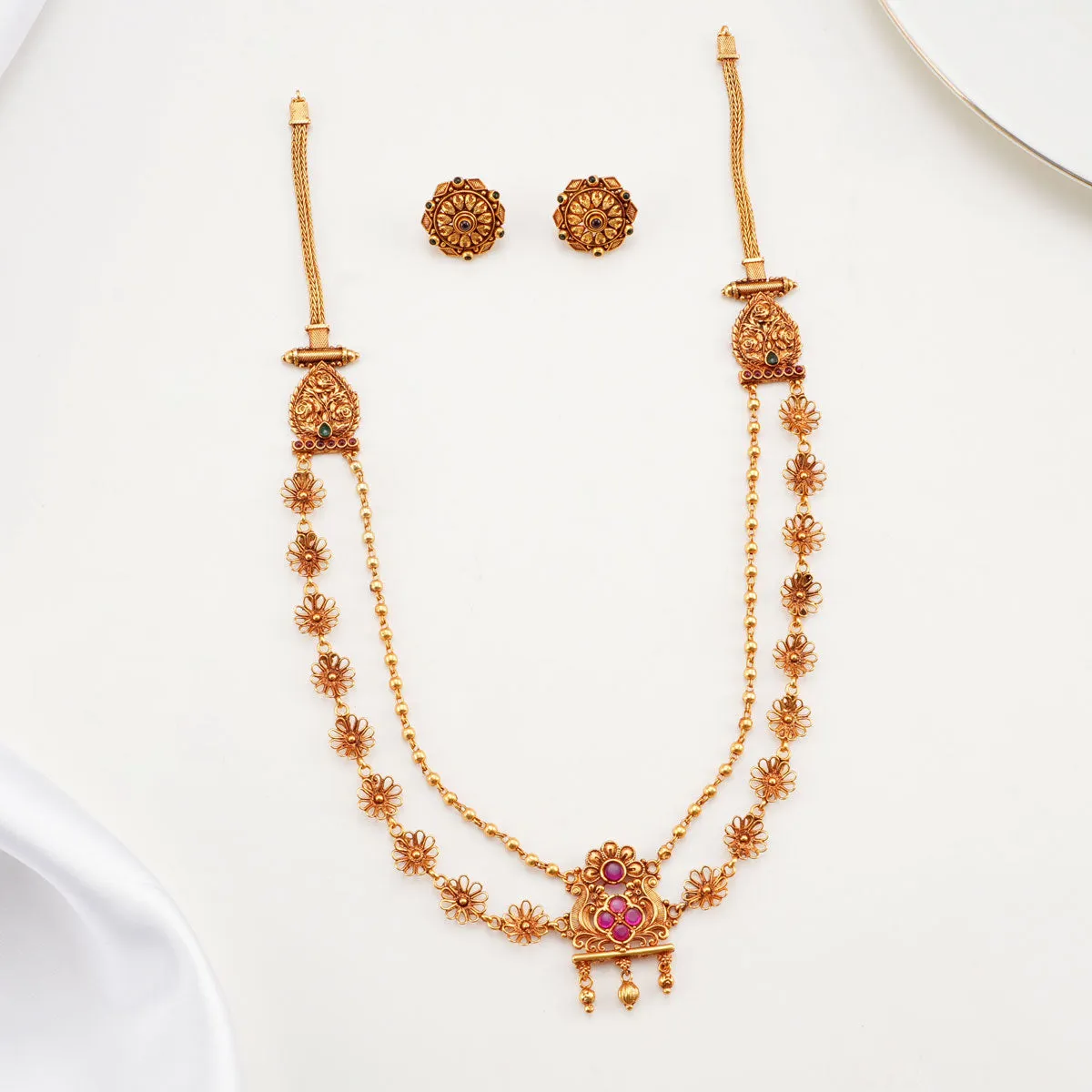 Prodigious Nagas Long Necklace Set