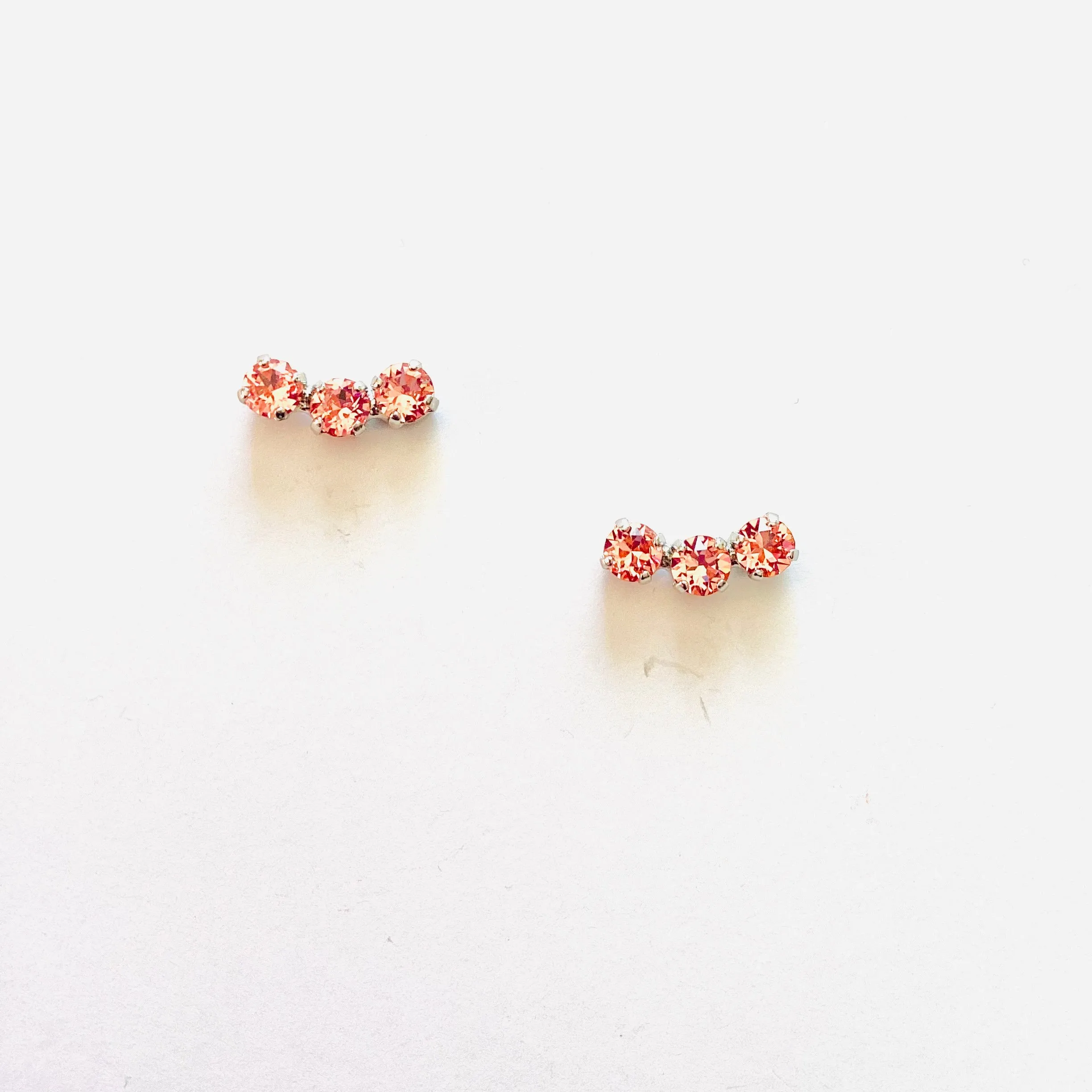 Simple Ear Crawler in Rose Peach