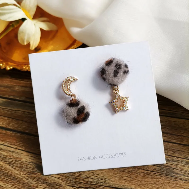 Simple geometric square earrings