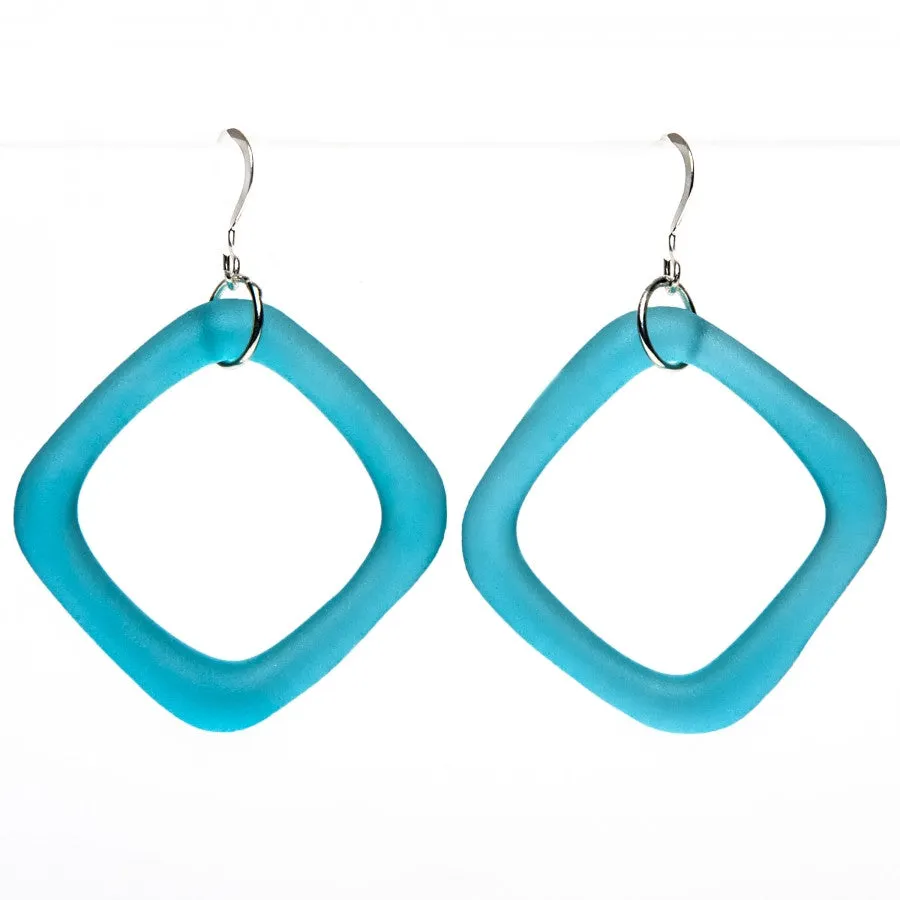 Simple Gin Earrings