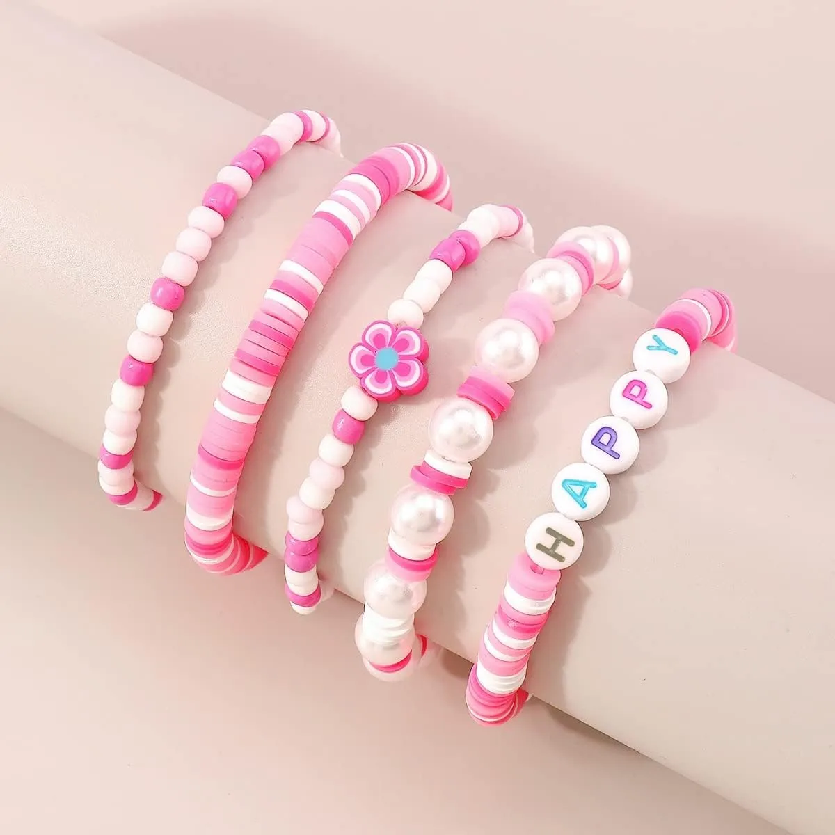 tenghong2021 5 PCS urfer Bead Elastic Bracelets for Women Preppy Heishi Clay Flower Simulated Pearls Letter Bead Bracelet Summer Beach Stackable Stretch Bracelets for Women Friends Jewelry