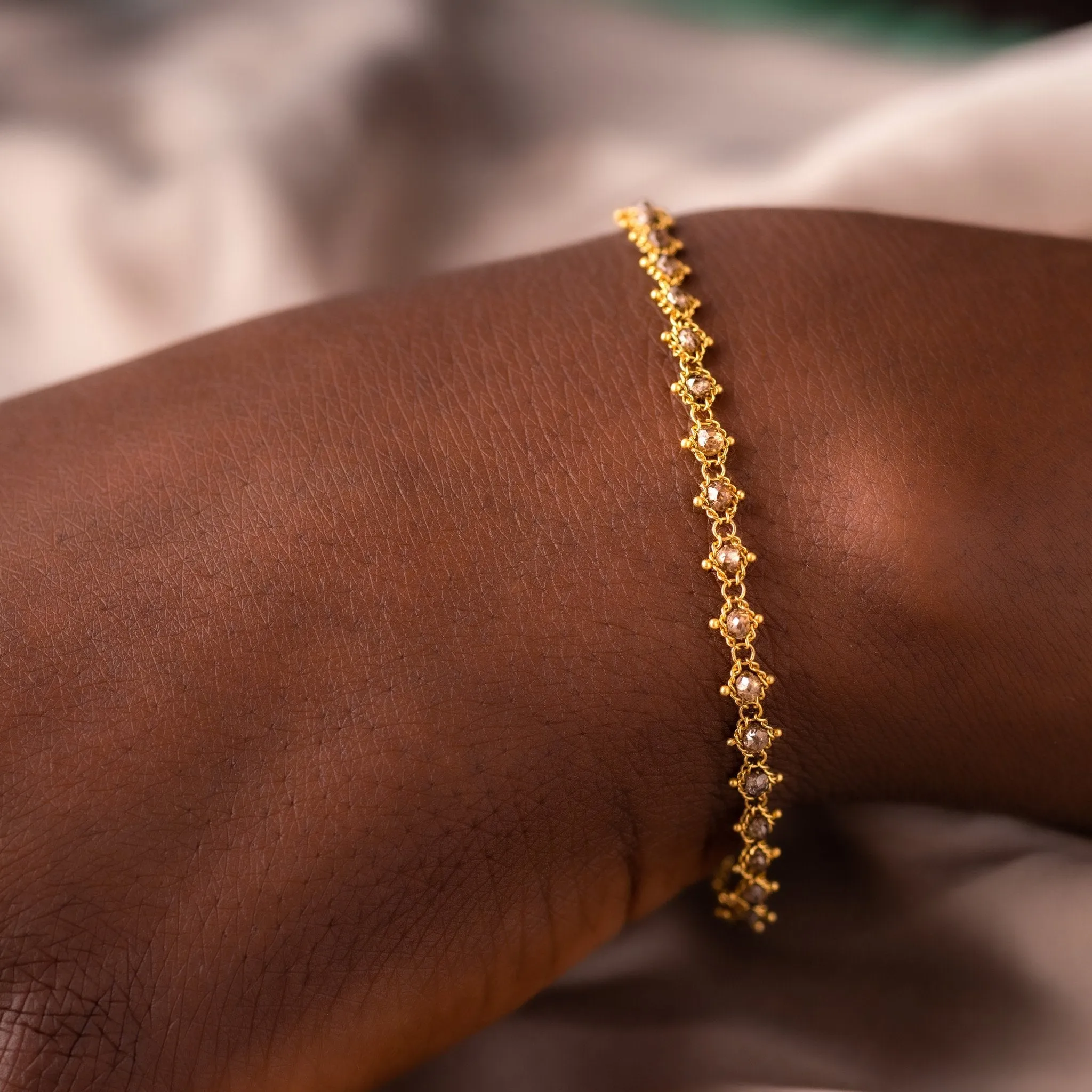 Textile Bracelet in Champagne Diamond