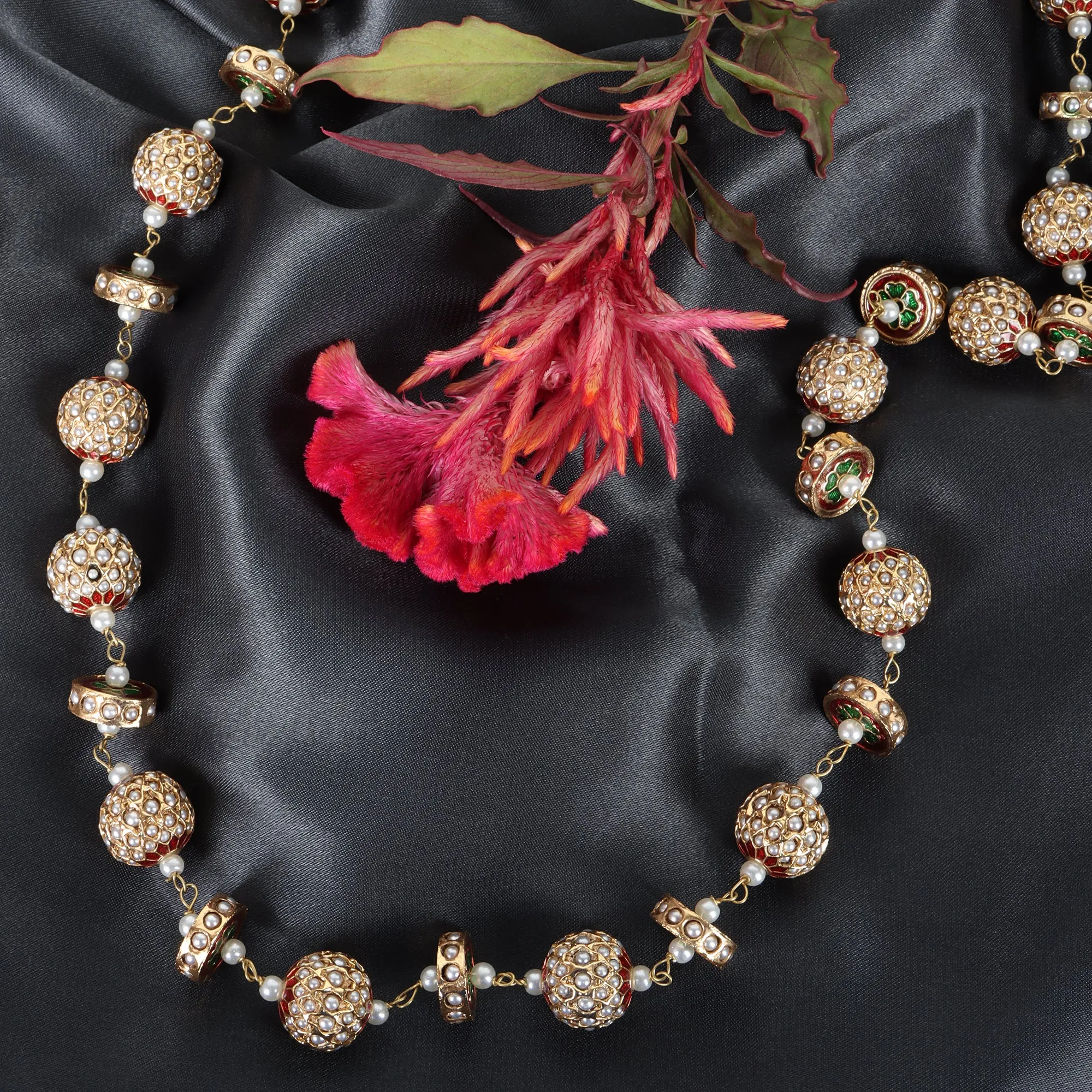 Timeless Single-Line Sona Moti Necklace