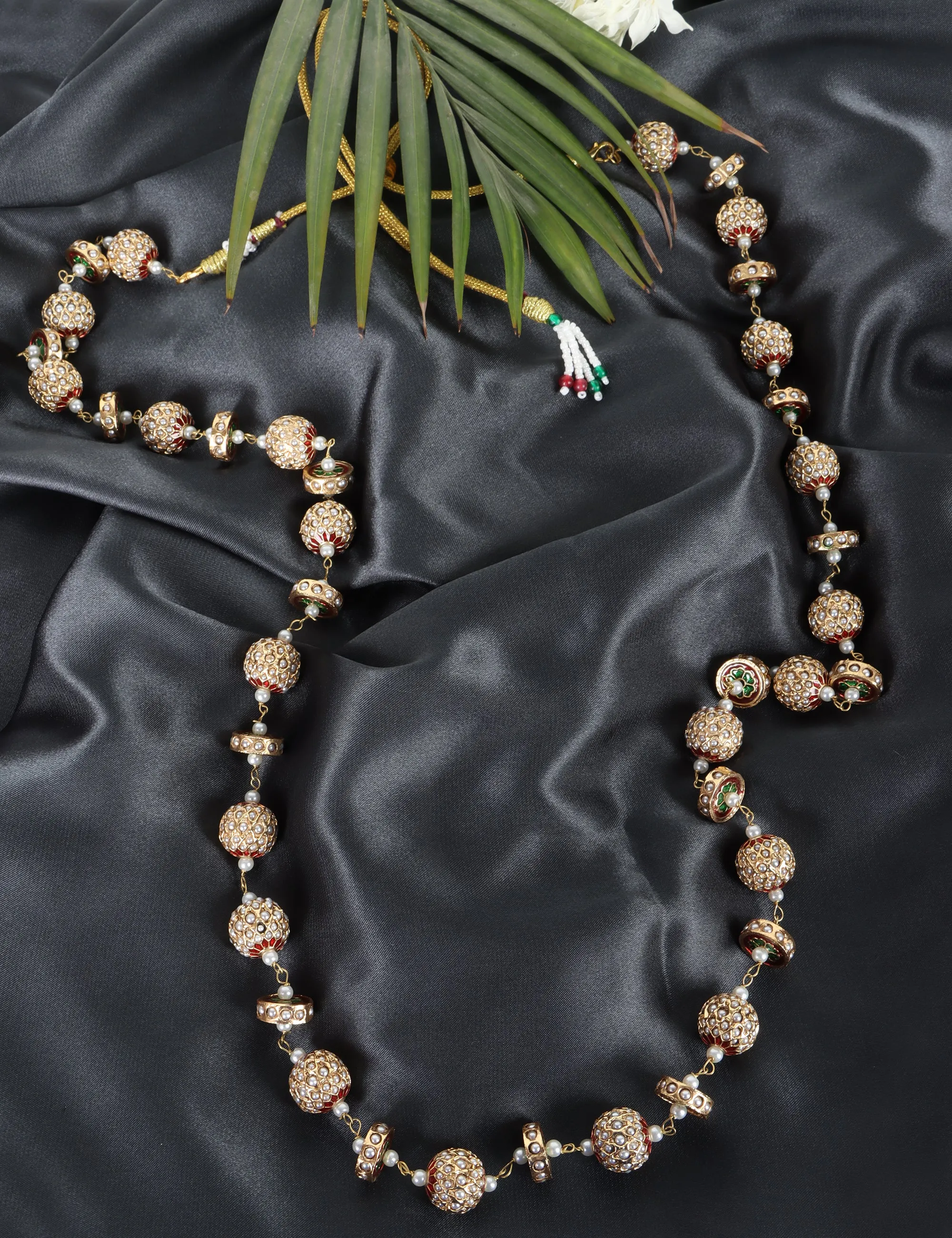 Timeless Single-Line Sona Moti Necklace