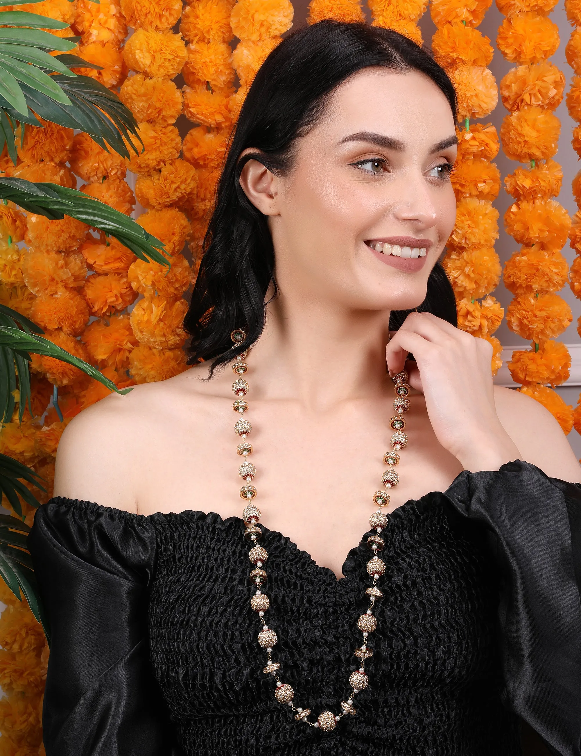 Timeless Single-Line Sona Moti Necklace