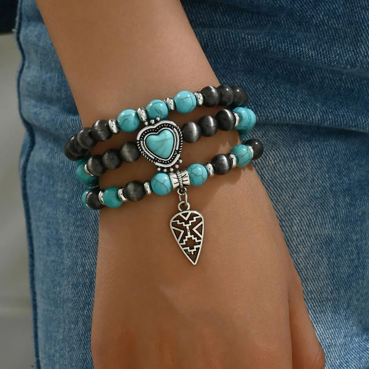 Turquoise Western Cowgirl Bracelets for Women Handmade Stackable Turquoise Beaded Stretch Bracelet Vintage Rodeo Western Jewelry Set Country Cowboy Outfit Accessories