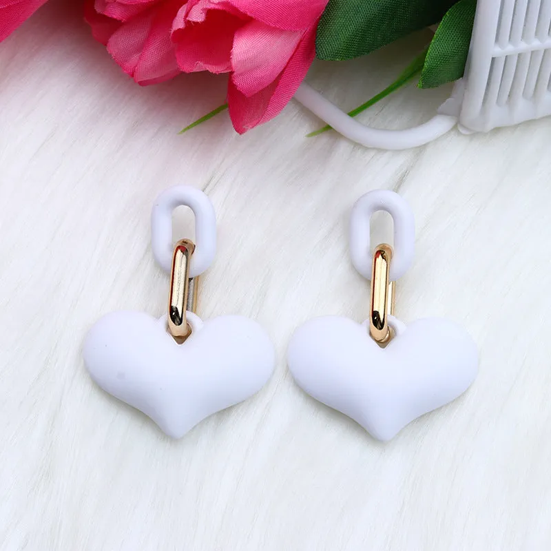 Wholesale Love Acrylic Simple Gold Buckle Chain Earrings
