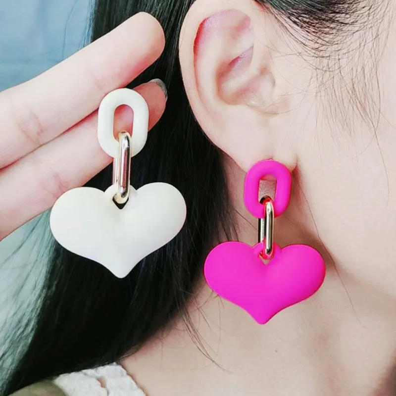 Wholesale Love Acrylic Simple Gold Buckle Chain Earrings