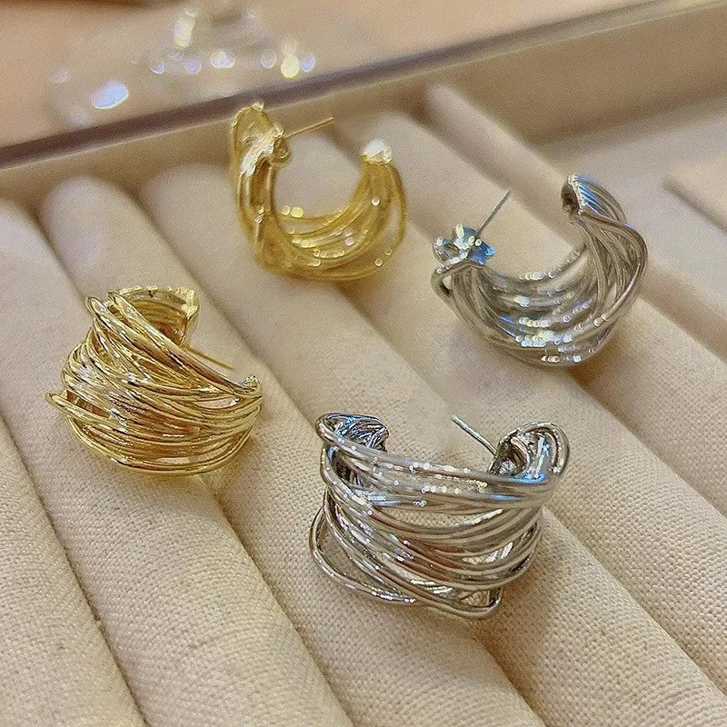 Wholesale Wrapped C-shaped fashionable earrings