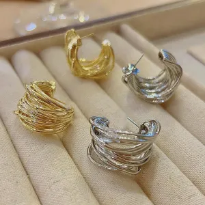 Wholesale Wrapped C-shaped fashionable earrings